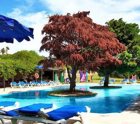 Colonna Country & Sporting Club 호텔 포르투 세르보