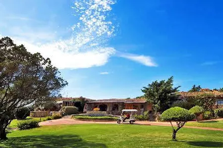 Colonna Country & Sporting Club 호텔